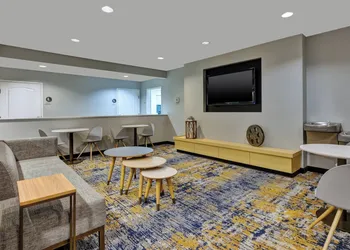 TownePlace Suites by Marriott Nashville Airport hotel thumbnail 3