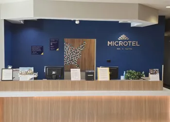 Microtel Inn & Suites by Wyndham Council Bluffs/Omaha hotel thumbnail 2