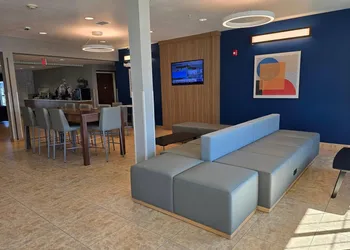 Microtel Inn & Suites by Wyndham Council Bluffs/Omaha hotel thumbnail 4