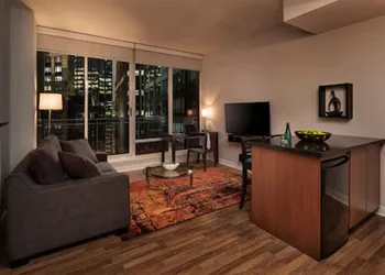 Executive Hotel Cosmopolitan Toronto hotel thumbnail 4