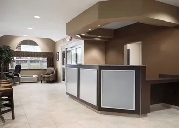 Sonesta Essential Fairmont hotel thumbnail 4