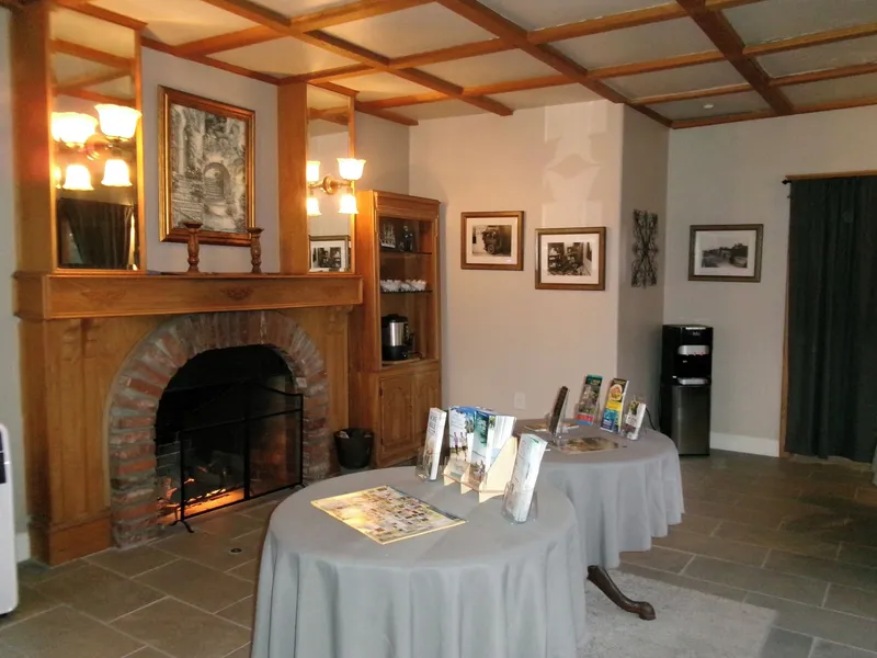 Carmel Wayfarer Inn hotel detail image 2