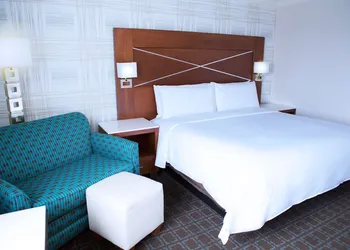 DoubleTree by Hilton Madison Downtown hotel thumbnail 8