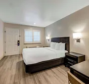 Comfort Inn Beach/Boardwalk Area hotel detail image 7