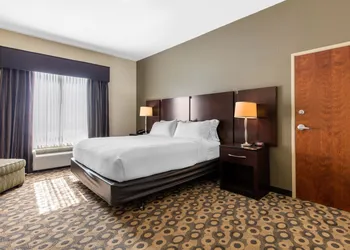 Holiday Inn Southaven Central - Memphis by IHG hotel thumbnail 2
