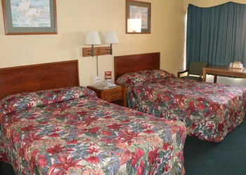 Grand Prix Motel on the Beach hotel thumbnail 3