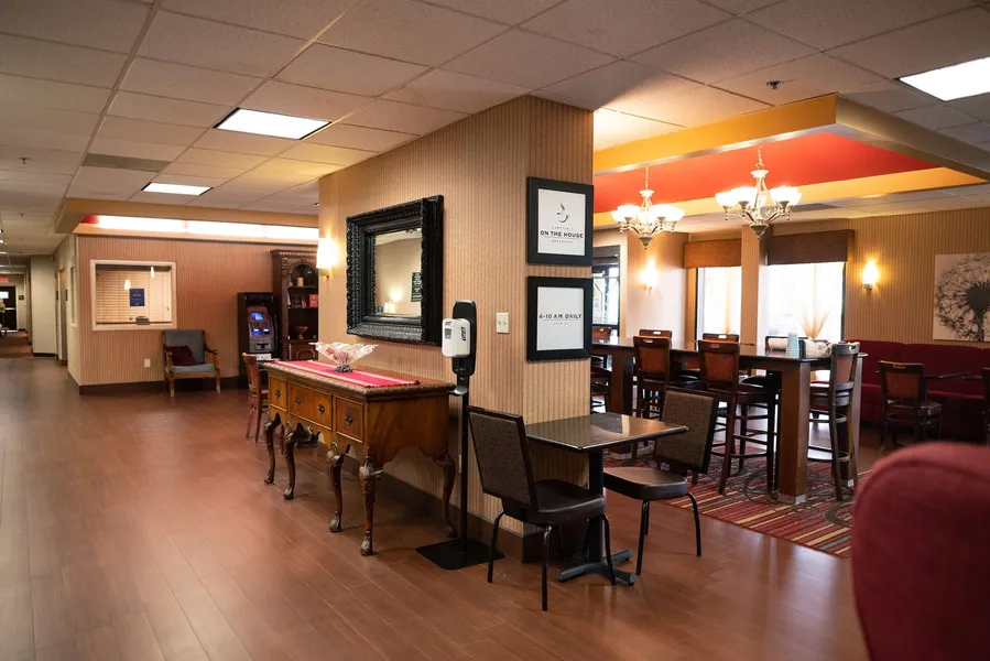 Hampton Inn Oklahoma City-Northwest hotel detail image 2
