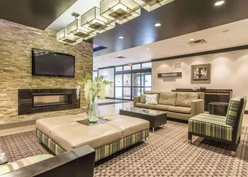 Quattro Hotel & Conf. Centre, an Ascend Collection Hotel hotel thumbnail 4