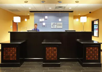 Holiday Inn Express Hotel & Suites Texarkana East by IHG hotel thumbnail 4