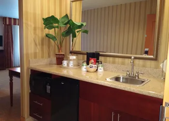 Hampton Inn & Suites Albuquerque-Coors Road hotel thumbnail 8