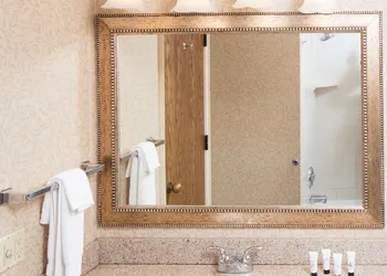 Red Lion Hotel Eureka hotel thumbnail 4