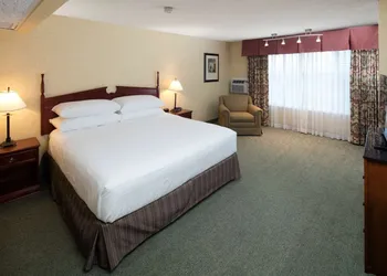 Red Lion Hotel Eureka hotel thumbnail 8