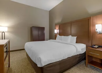 Comfort Suites Columbus State University Area hotel thumbnail 5