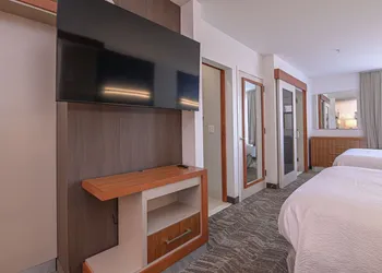 SpringHill Suites by Marriott Grand Forks hotel thumbnail 4