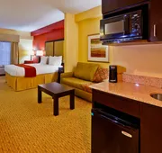 Holiday Inn Express Hotel and Suites Nashville-Opryland by IHG hotel detail image 7