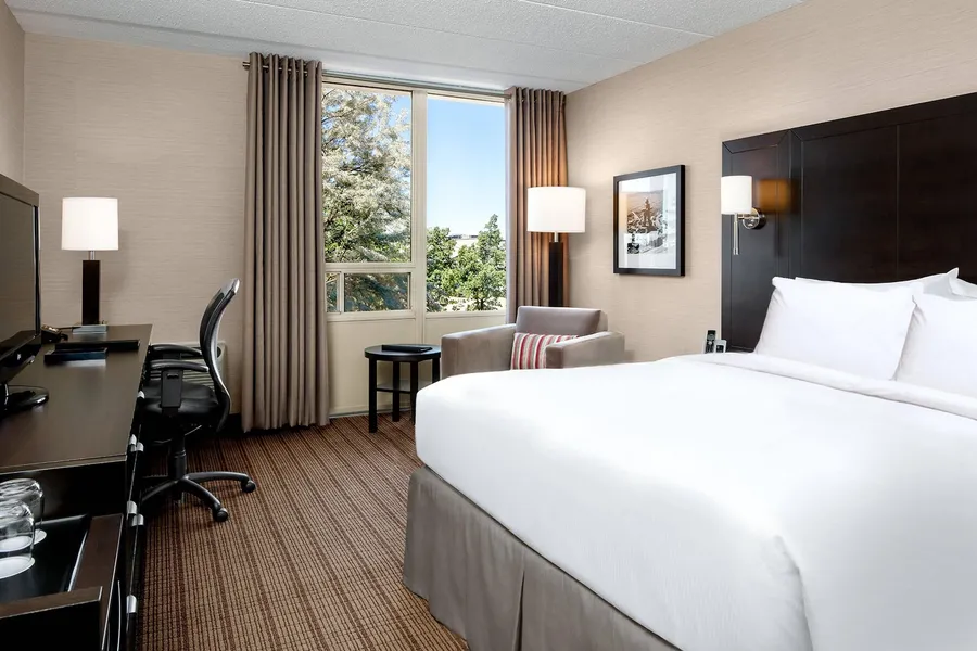 Delta Hotels by Marriott Sault Ste. Marie Waterfront hotel detail image 6