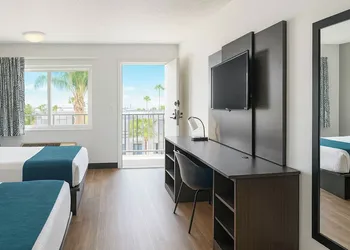 Motel 6 Anaheim Maingate hotel thumbnail 4