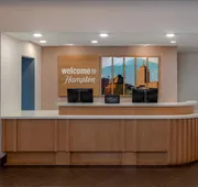 Hampton Inn & Suites Fresno hotel detail image 4