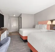 Hampton Inn & Suites Fresno hotel detail image 7