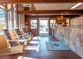Brookside Lodge hotel thumbnail 7