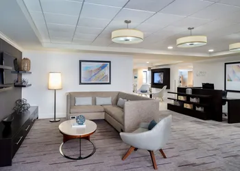 Courtyard by Marriott - Naples hotel thumbnail 3