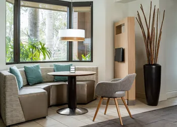 Courtyard by Marriott - Naples hotel thumbnail 5