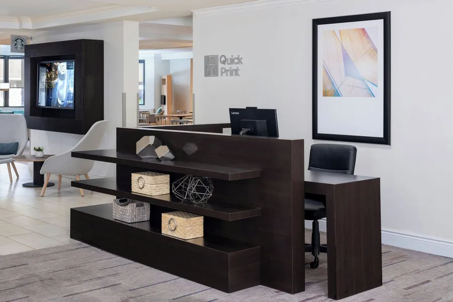 Courtyard by Marriott - Naples hotel detail image 6