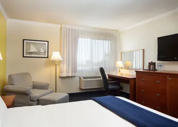 The Marina Inn on San Francisco Bay hotel thumbnail 2