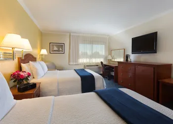 The Marina Inn on San Francisco Bay hotel thumbnail 4