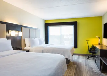 Holiday Inn Express Lorton by IHG hotel thumbnail 5