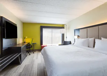 Holiday Inn Express Lorton by IHG hotel thumbnail 7