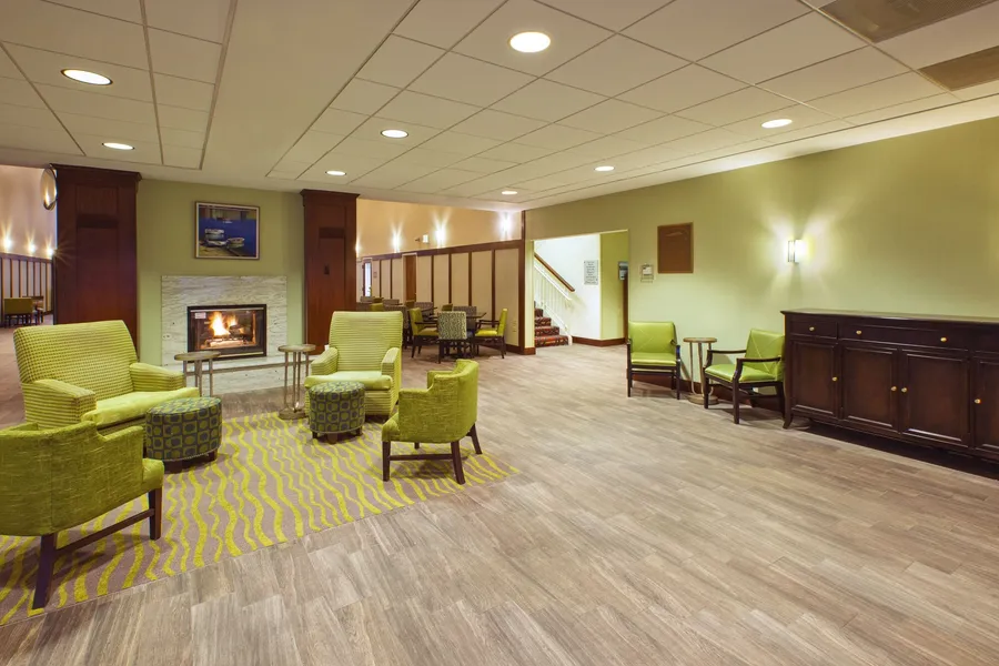 Hampton Inn & Suites Providence/Warwick-Airport hotel detail image 2