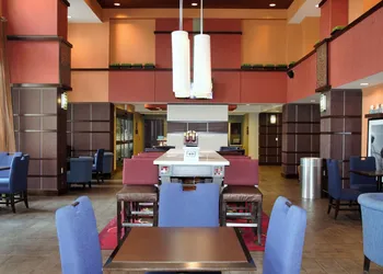 Hampton Inn & Suites Cincinnati/Uptown-University Area hotel thumbnail 2