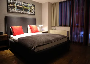 Hotel 32 32 hotel thumbnail 8