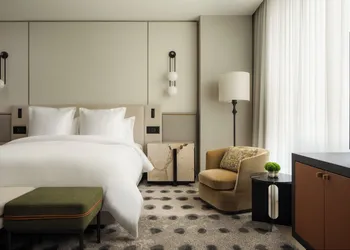 Four Seasons Hotel Toronto hotel thumbnail 7