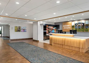Hampton Inn Lake Charles hotel thumbnail 6