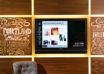 Staypineapple, Hotel Rose, Downtown Portland hotel thumbnail 3