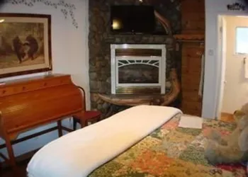 Heavenly Valley Lodge hotel thumbnail 3