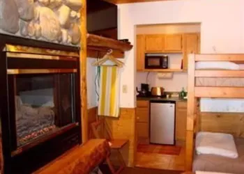 Heavenly Valley Lodge hotel thumbnail 6