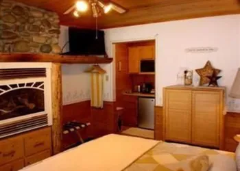 Heavenly Valley Lodge hotel thumbnail 8