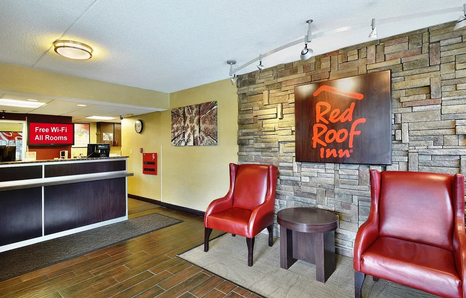 Red Roof Inn Louisville Fair and Expo hotel detail image 2