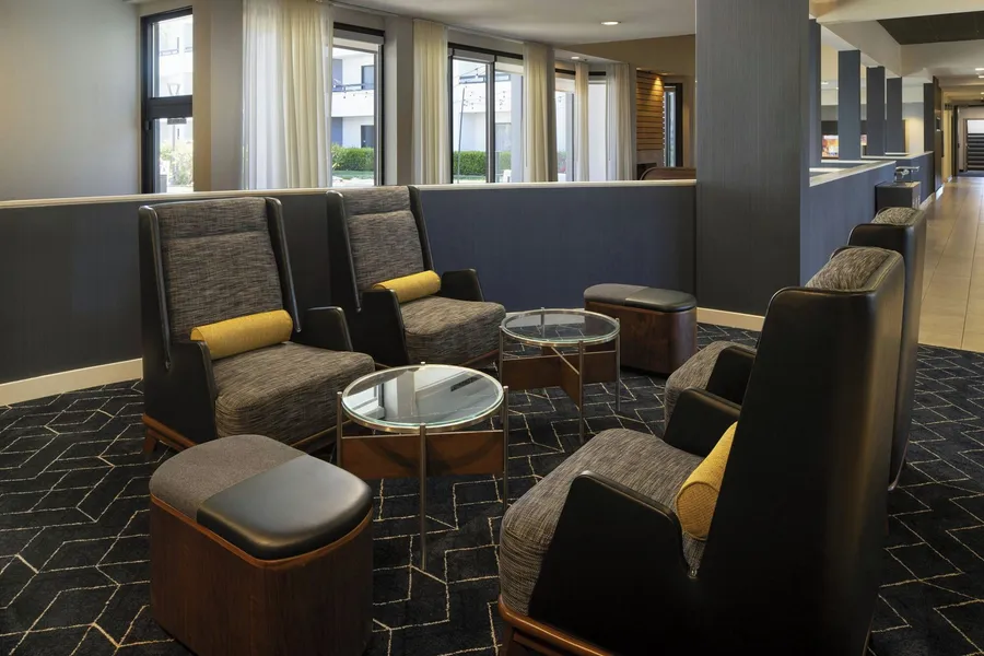Courtyard by Marriott Fresno hotel detail image 2