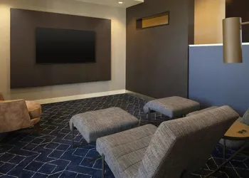 Courtyard by Marriott Fresno hotel thumbnail 3