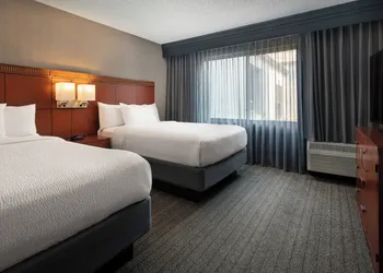 Courtyard by Marriott Fresno hotel thumbnail 5