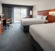 Courtyard by Marriott Fresno hotel detail image 7