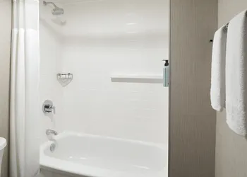 Residence Inn by Marriott Montreal Airport hotel thumbnail 6