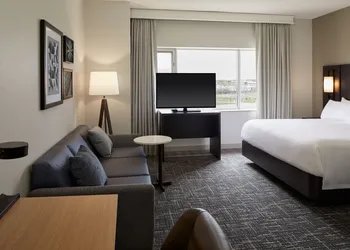 Residence Inn by Marriott Montreal Airport hotel thumbnail 8