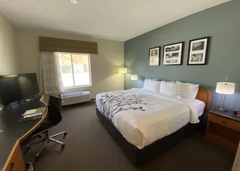 Sleep Inn & Suites Davenport - Quad Cities hotel thumbnail 6