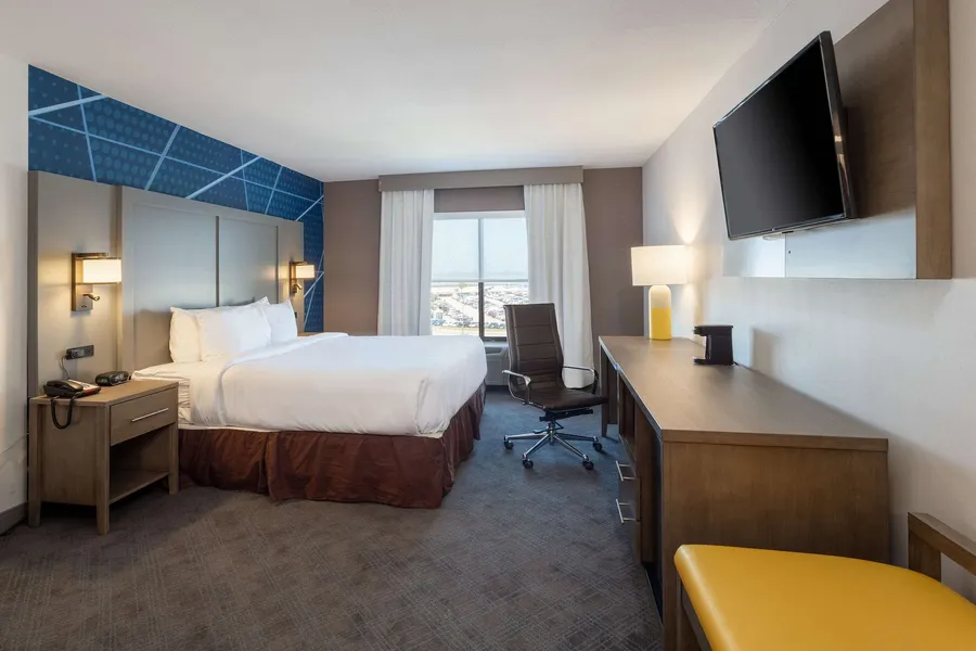 Comfort Inn & Suites Buffalo Airport hotel detail image 6