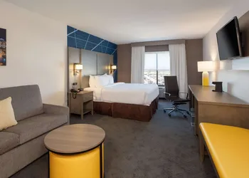 Comfort Inn & Suites Buffalo Airport hotel thumbnail 7